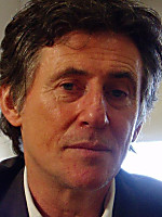 Gabriel Byrne