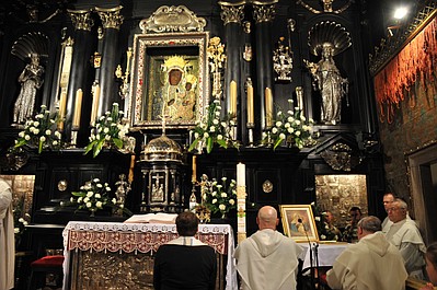 Apel Jasnogórski z kaplicy Cudownego Obrazu Matki Bożej Częstochowskiej na Jasnej Górze