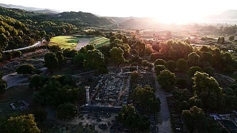 Ciemna strona starożytnej Grecji: Wojna i igrzyska (2)