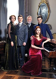 Dama w czarnym welonie