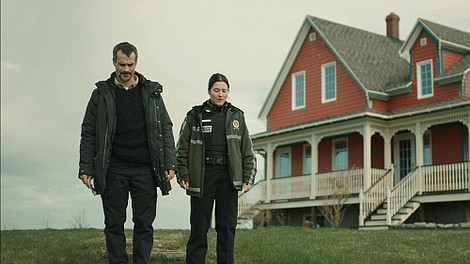 Detektyw Surprenant: Morderstwo na wyspie (3)