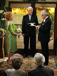 Dwóch i pół 5: Zawinąć do portu (11)