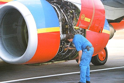 Katastrofa w przestworzach: Raport specjalny: Tuż przed lądowaniem (7)