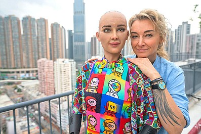 Kobieta na krańcu świata (1/8)