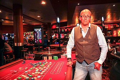 Kochaj mnie mimo wszystko (1)