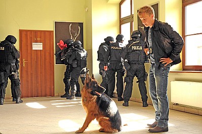 Komisarz Alex: Dziedzictwo (9)