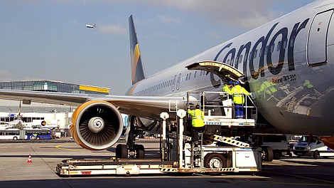 Megalotnisko we Frankfurcie: Skrzyżowanie świata