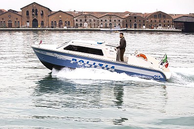 Nie zostawiaj mnie (1)