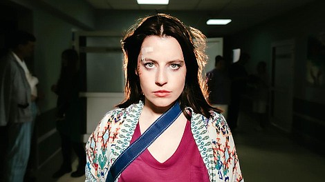 Planeta Singli. Osiem historii: Zjazd absolwentów (1)