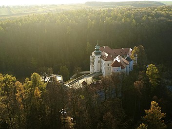 Polska z góry. Zamki, dworki, pałace: Jura Krakowsko-Częstochowska (4)