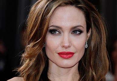 Prawdziwa historia Angeliny Jolie