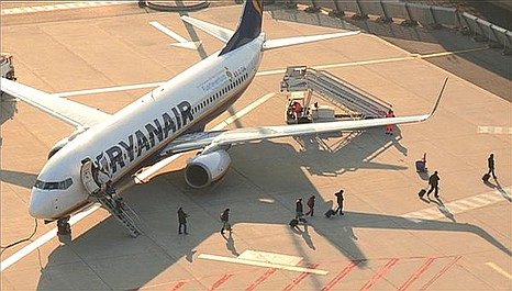 Ryanair. Wysoka cena tanich lotów
