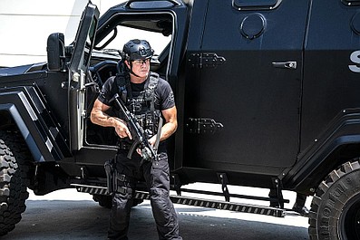 S.W.A.T. 5 (3)