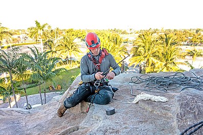 UWAGA! Prace na wysokości (4)