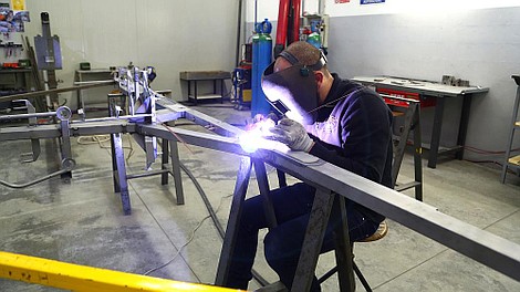 Zwykłe rzeczy - niezwykłe wynalazki: Bakława, wiatrakowce, ukulele (1/20)