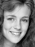 Lucy Deakins