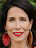 Andrea Menard