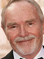 Pierre Vaneck