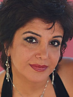 Nina Nayebi