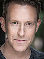 Earl Carpenter