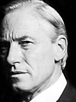 Alan MacNaughton