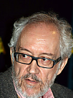 Emilio Martínez Lázaro