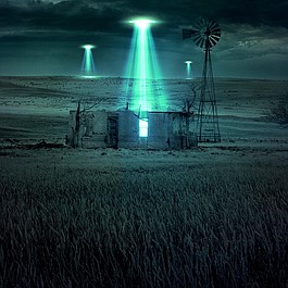 Dalej niż ranczo kosmitów 3: Ranczo kontratakuje (2)