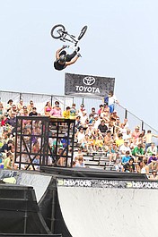 Dew Tour Highlights (2)
