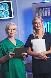 Dr Anna. Tajemnice prosektorium (1)