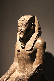 Egipski król-słońce. Tajemnicze grobowce (1)