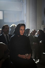 Genialna przyjaciółka: Le scarpe (5)