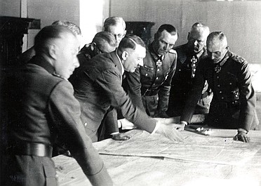 Hitler: Odliczanie (1)