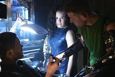 Killjoys 3: Czas Nekropolii (6)