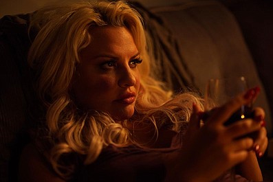 Kobiety, które niosły śmierć 12: Całuj i zabijaj (1)