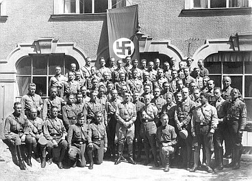 Łowcy nazistów: Pościg Za Martinem Bormannem (2)