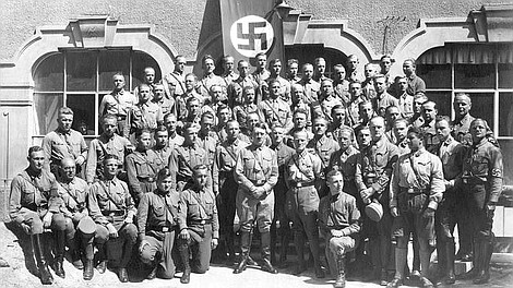 Łowcy nazistów (1)