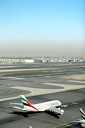 Megalotnisko w Dubaju w pigułce (1)