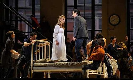 Metropolitan Opera w Nowym Jorku prezentuje: Lunatyczka