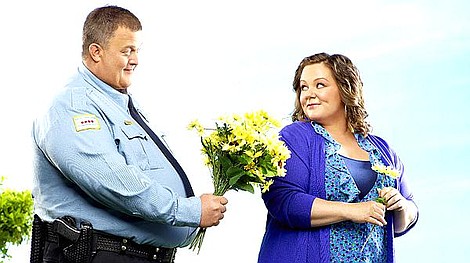 Mike i Molly 6: Cops on the Rocks (1)