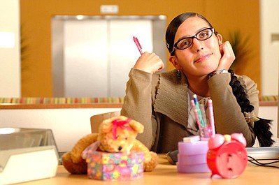 Najpiękniejsza brzydula (4)