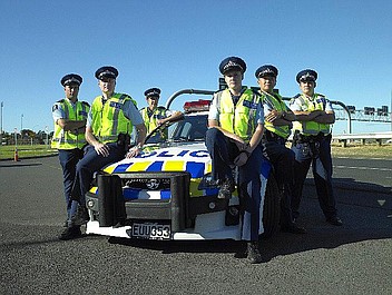 Patrol na autostradach Nowej Zelandii 10 (7)