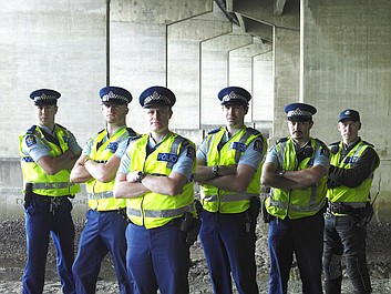 Patrol na autostradach Nowej Zelandii 12 (2)