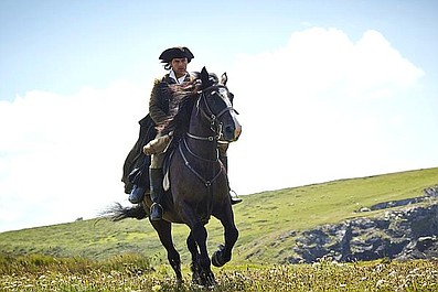 Poldark. Wichry losu (1/8)