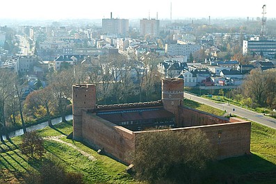 Polska z góry. Zamki, dworki, pałace 2: Na ziemi sieradzkiej (7)