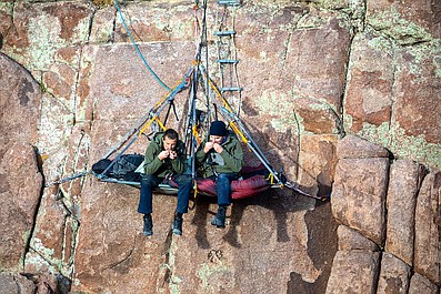 Przygoda z Bearem Gryllsem: Bradley Cooper wśród kanionów (3)