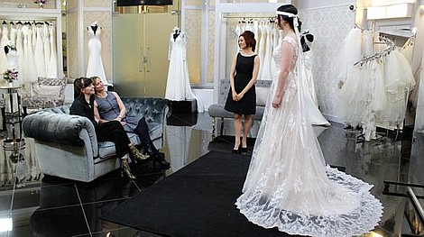 Salon sukien ślubnych: Wielka Brytania: Suknie w kształcie ryby