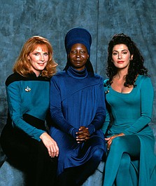 Star Trek: Następne pokolenie: Los samarytanina (17)