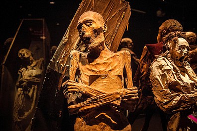 Starożytni kosmici 7: Sekrety mumii (6)