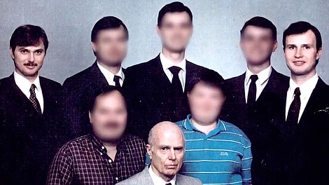 Tajemnice sekt: poligamia: Straceni chłopcy (9)