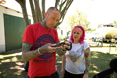 Węże w mieście: Nieuchwytne węże (1)